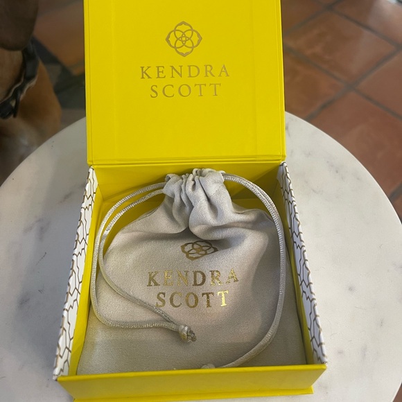 Kendra Scott Necklace - Picture 1 of 6
